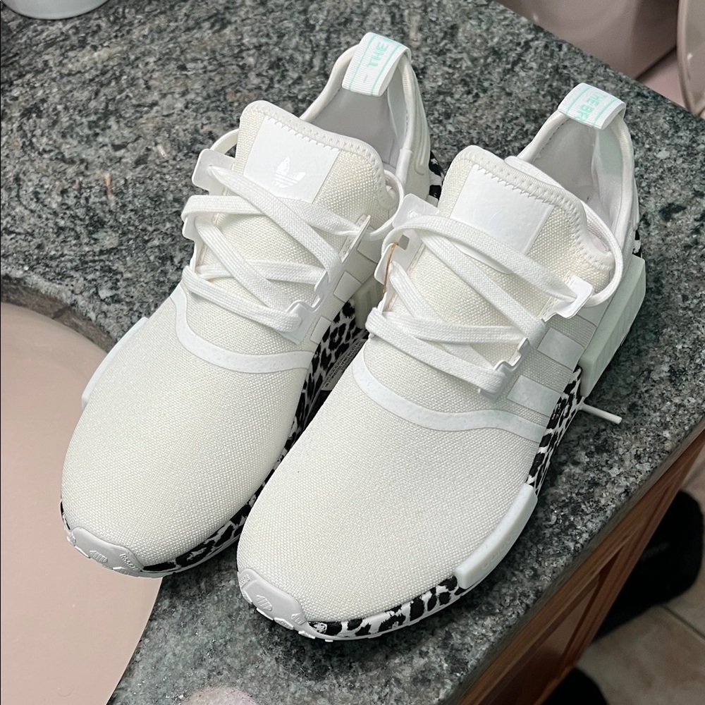 Adidas Women's Cream Sneakers with Black Pattern